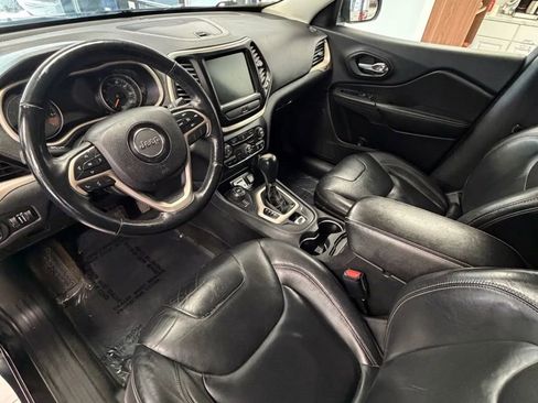Used 2015 Jeep Cherokee Limited image 9