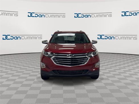 Used 2020 Chevrolet Equinox Premier image 3