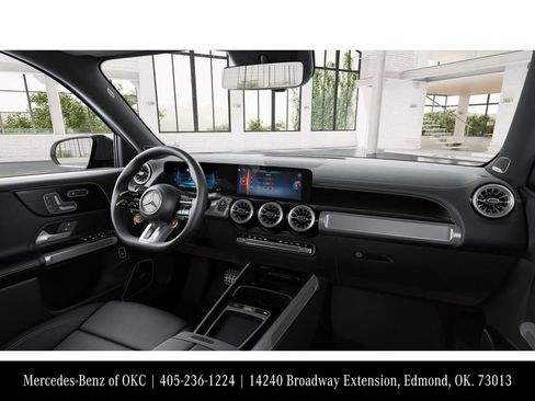 New 2026 Mercedes-Benz GLB 35 AMG 4MATIC image 6