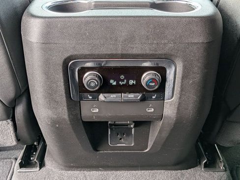 Used 2023 Chevrolet Tahoe LT w/ Luxury Package RWD image 17