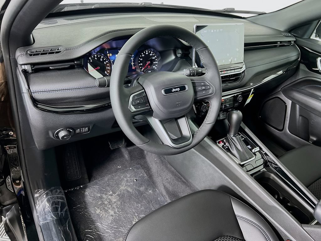New 2026 Jeep Compass Latitude AWD/4WD image 9