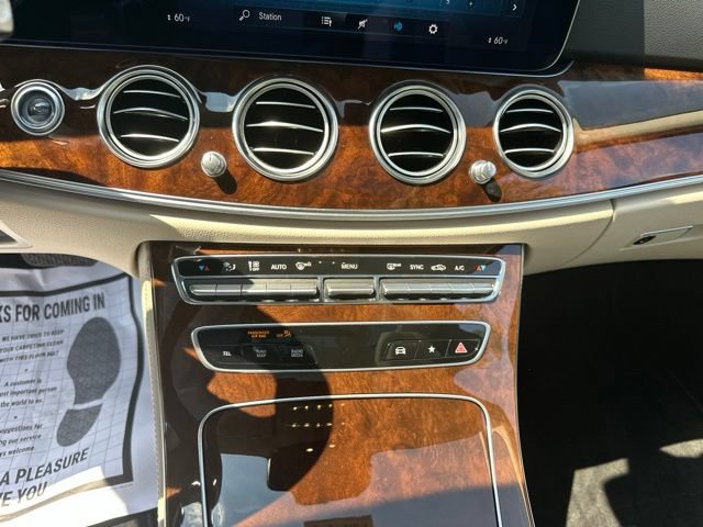 Used 2022 Mercedes-Benz E 350 4MATIC Sedan image 16