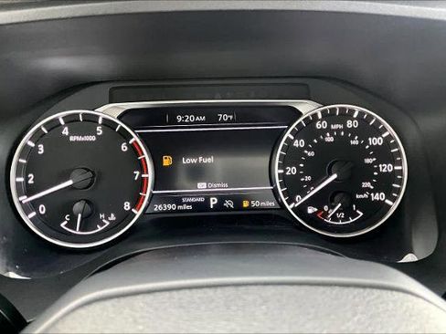 Certified 2025 Nissan Rogue SV image 25