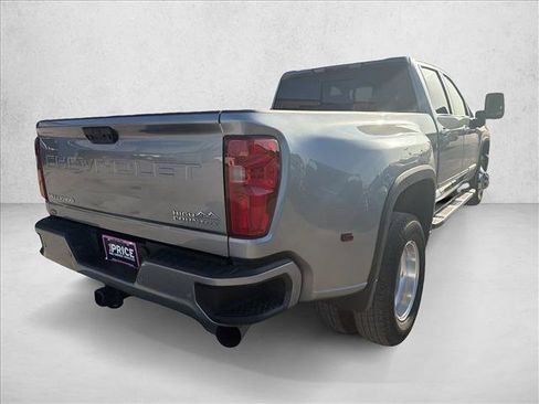 Used 2024 Chevrolet Silverado 3500 High Country w/ High Country Premium Package AWD/4WD image 5