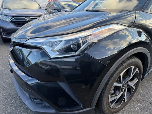 Used 2018 Toyota C-HR XLE image 28