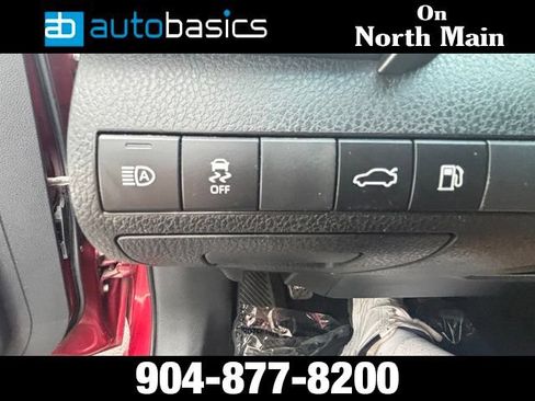 Used 2018 Toyota Camry SE w/ Moonroof Package FWD image 29
