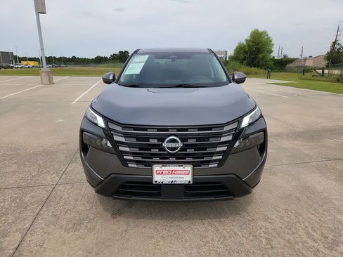 Used 2026 Nissan Rogue SV FWD image 11