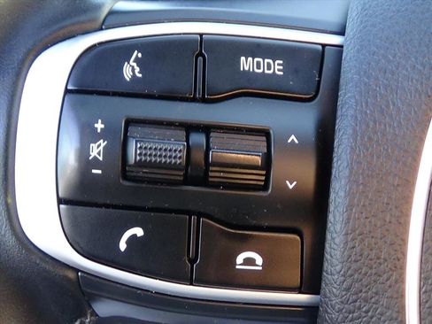 Used 2023 Kia K5 GT-Line image 21