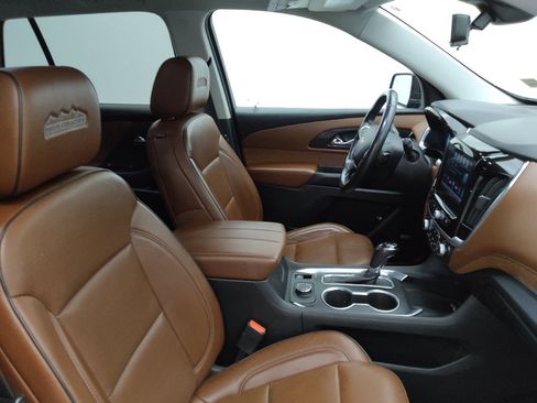 Used 2018 Chevrolet Traverse High Country AWD/4WD image 21