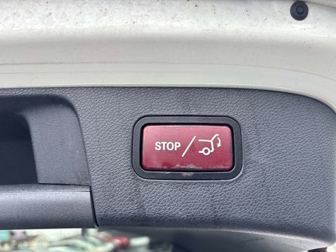 Used 2018 Mercedes-Benz GLA 250 4MATIC image 15