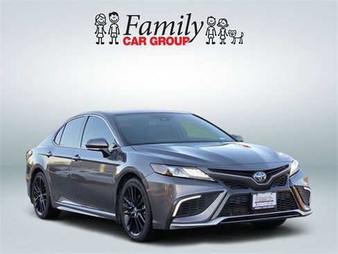 Used 2024 Toyota Camry XSE image 2