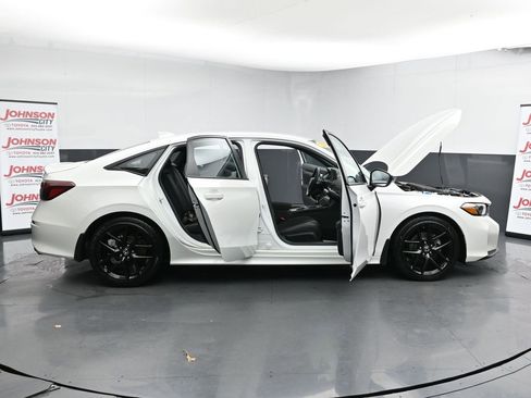 Used 2025 Honda Civic Sport image 41