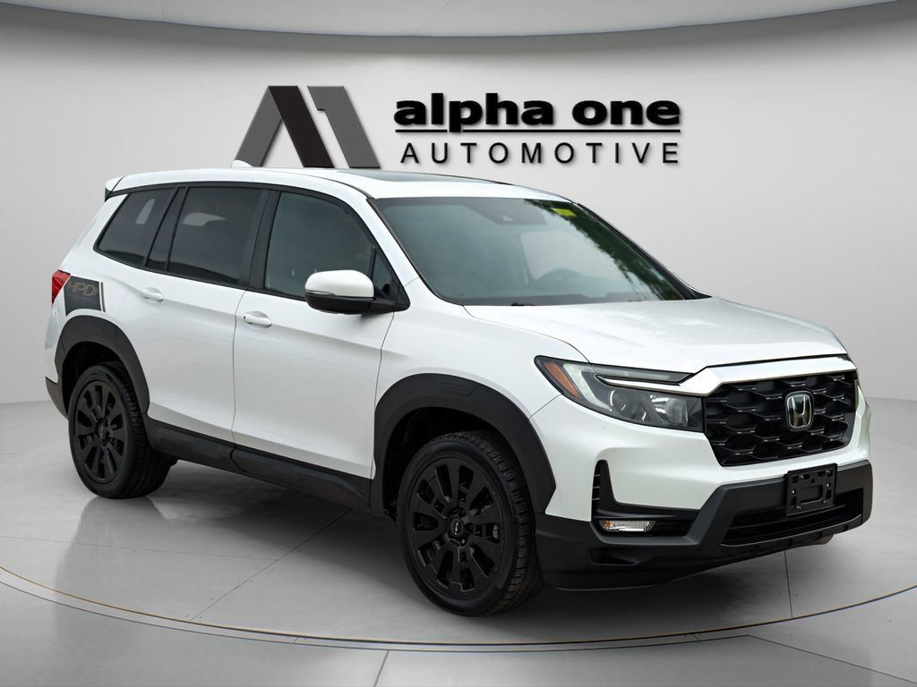 Used 2023 Honda Passport EX-L image 3