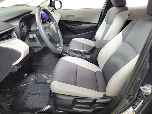 Used 2024 Toyota Corolla LE FWD image 19