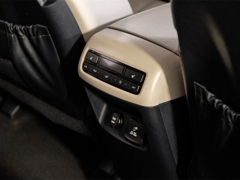 Used 2021 Hyundai Palisade SEL w/ Premium Package image 34