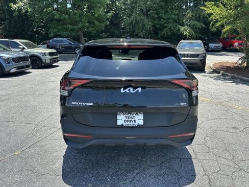 Certified 2023 Kia Sportage LX AWD/4WD image 7