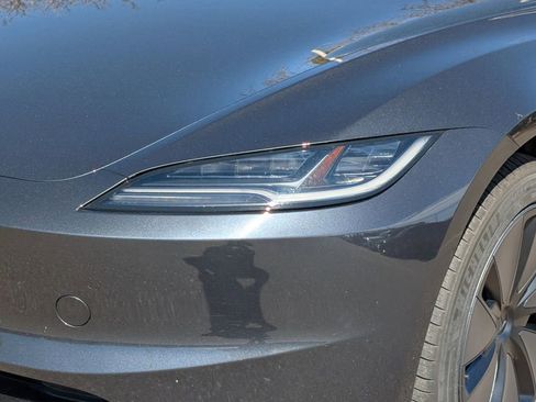 Used 2025 Tesla Model 3 Long Range RWD image 10