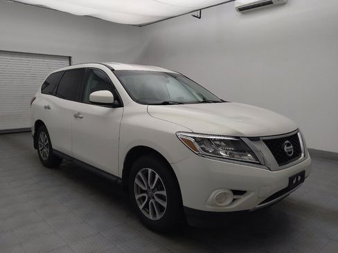Used 2014 Nissan Pathfinder S image 13