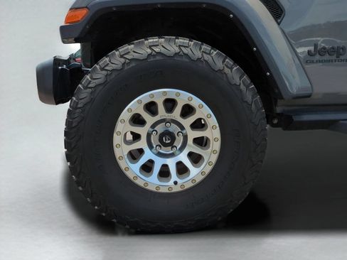 Used 2021 Jeep Gladiator Sport AWD/4WD image 10