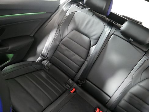 Used 2024 Volkswagen Golf R image 12