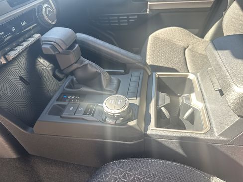 New 2026 Toyota 4Runner SR5 AWD/4WD image 19