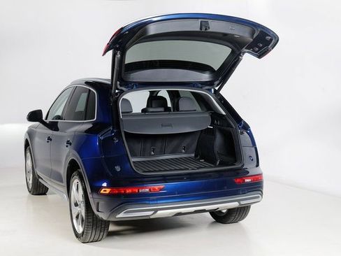 Used 2021 Audi Q5 Prestige w/ Prestige Package image 6