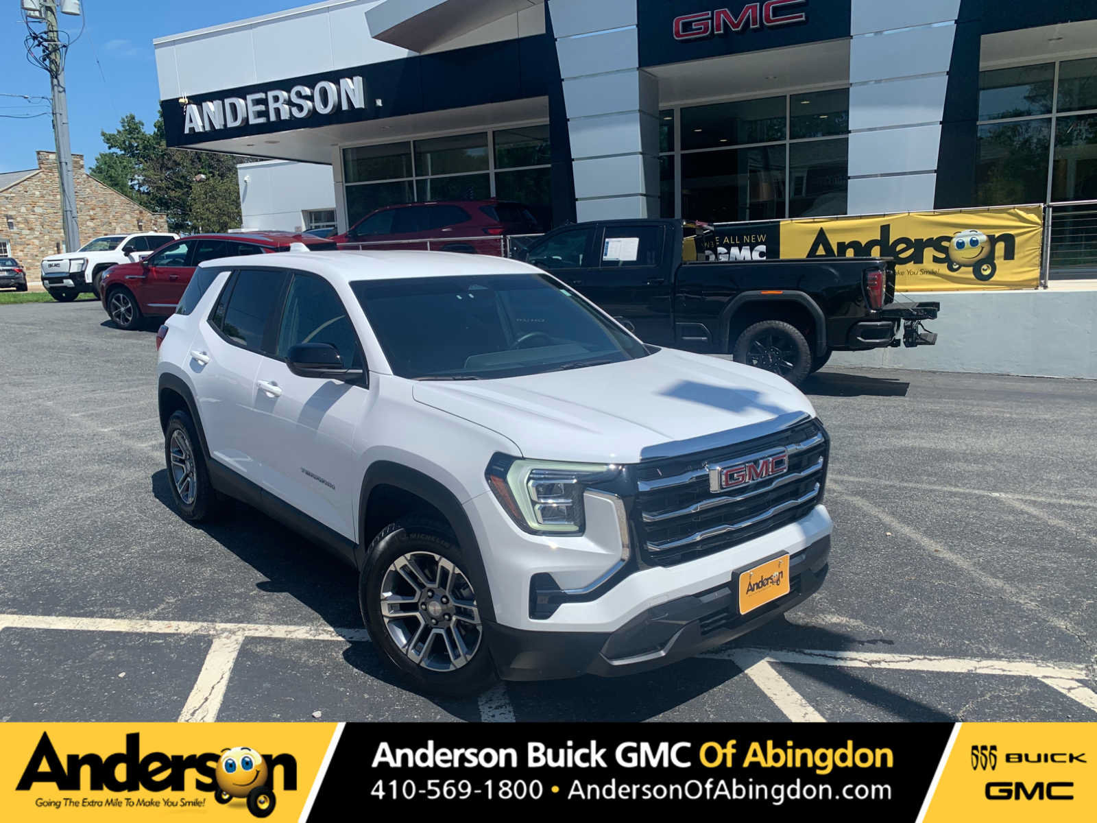 Used 2025 GMC Terrain Elevation AWD/4WD image 1