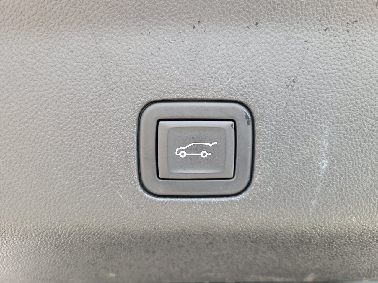 Certified 2023 Chevrolet Tahoe LT RWD image 9