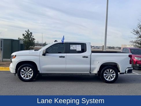 Used 2024 Chevrolet Silverado 1500 Custom image 3