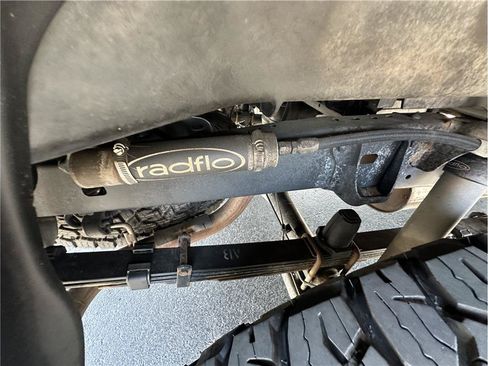 Used 2019 Toyota Tacoma SR5 AWD/4WD image 30