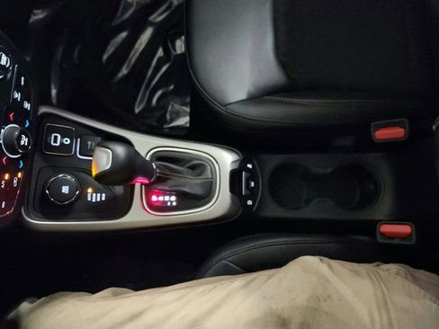 Used 2019 Jeep Compass Latitude w/ Popular Equipment Group AWD/4WD image 12