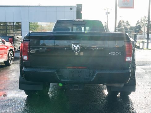 Used 2018 RAM 3500 Laramie w/ Sport Appearance Group image 5