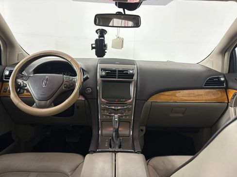 Used 2013 Lincoln MKX FWD image 26