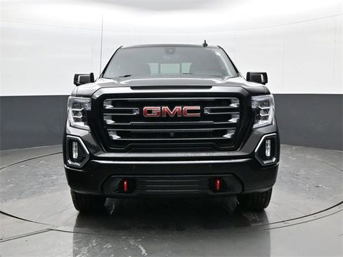 Used 2022 GMC Sierra 1500 AT4 w/ AT4 Premium Package image 2
