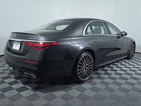 Certified 2022 Mercedes-Benz S 500 4MATIC image 7