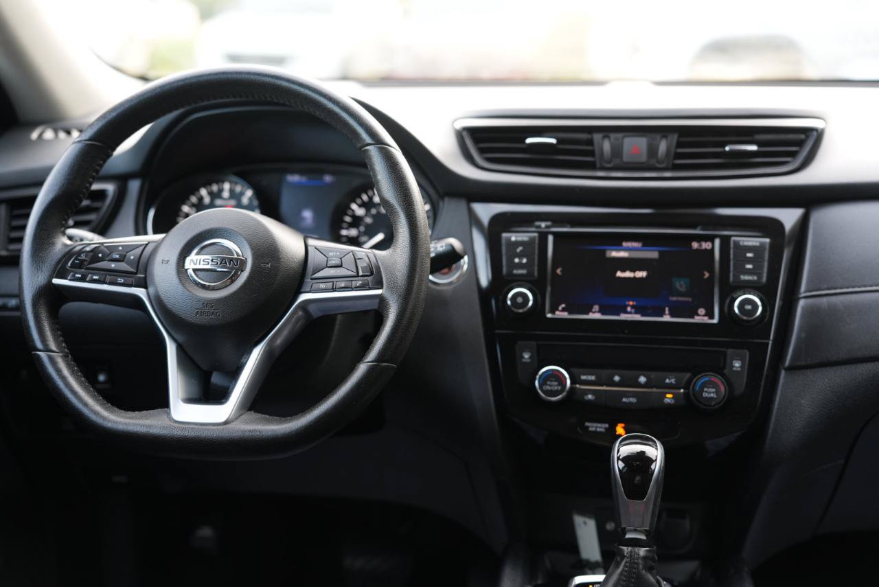 Used 2019 Nissan Rogue SV AWD/4WD image 11