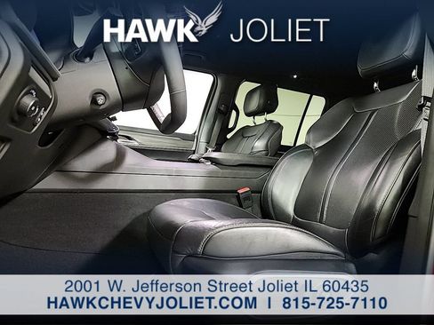 Used 2024 Jeep Wagoneer Series III AWD/4WD image 11