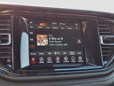 Used 2023 Dodge Durango SXT Launch Edition image 8