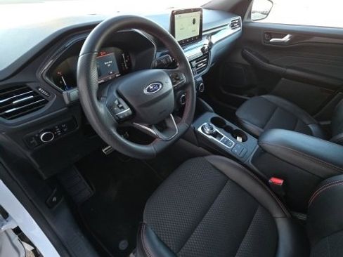 Used 2023 Ford Escape ST-Line image 11