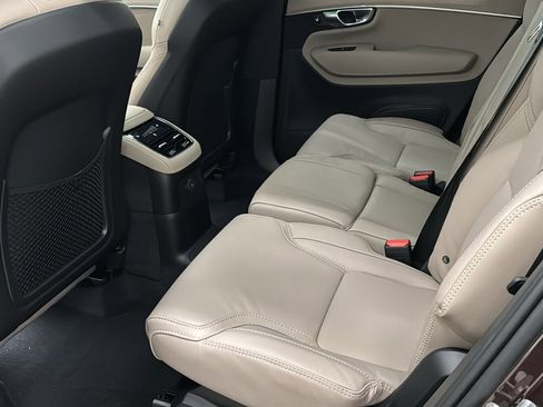 New 2026 Volvo XC90 T8 Ultra w/ Protection Package Premier AWD/4WD image 27