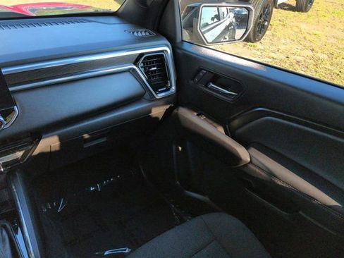 Used 2024 GMC Canyon Elevation w/ Convenience Package AWD/4WD image 16