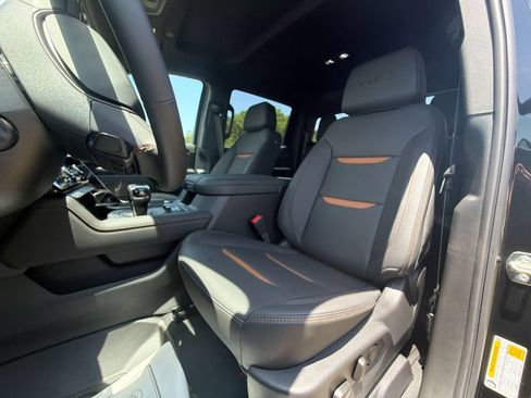 New 2026 GMC Sierra 1500 AT4 w/ AT4 Premium Package AWD/4WD image 17