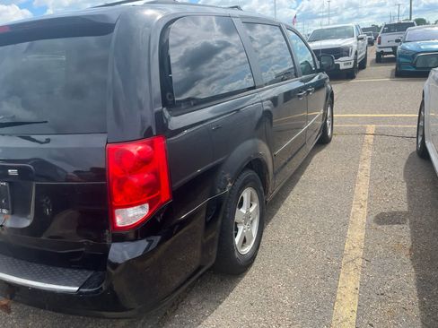 Used 2012 Dodge Grand Caravan SXT FWD image 14