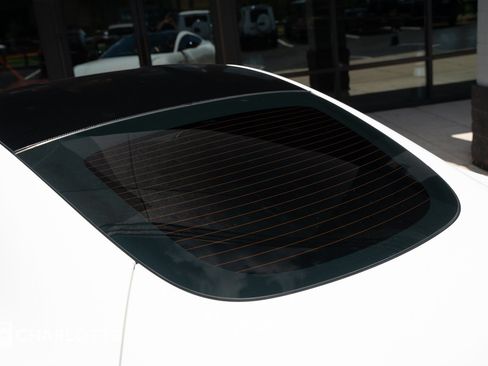 Used 2022 Aston Martin V8 Vantage Coupe RWD image 13