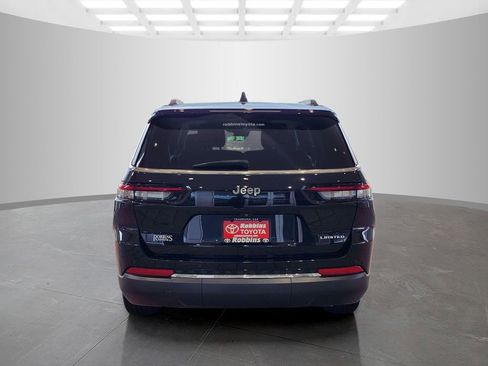 Used 2023 Jeep Grand Cherokee L Limited w/ Luxury Tech Group II RWD image 6