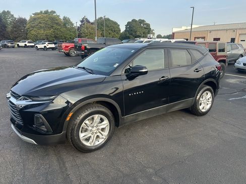 Used 2021 Chevrolet Blazer LT image 3