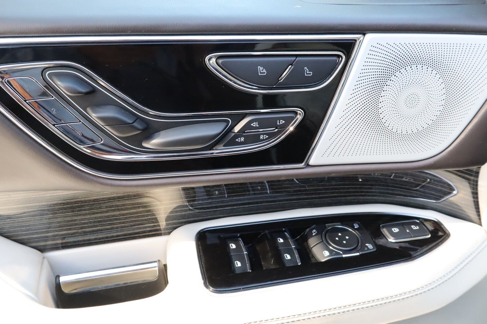 Used 2023 Lincoln Navigator Black Label AWD/4WD image 20