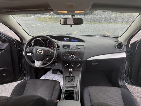 Used 2012 MAZDA MAZDA3 i Touring FWD image 11