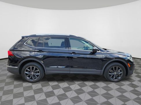 Used 2022 Volkswagen Tiguan SE AWD/4WD image 6