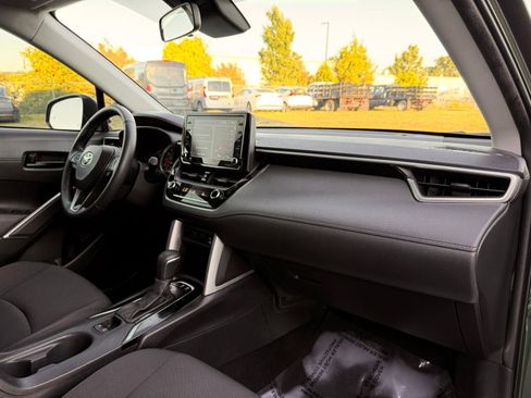Used 2022 Toyota Corolla Cross LE FWD image 26